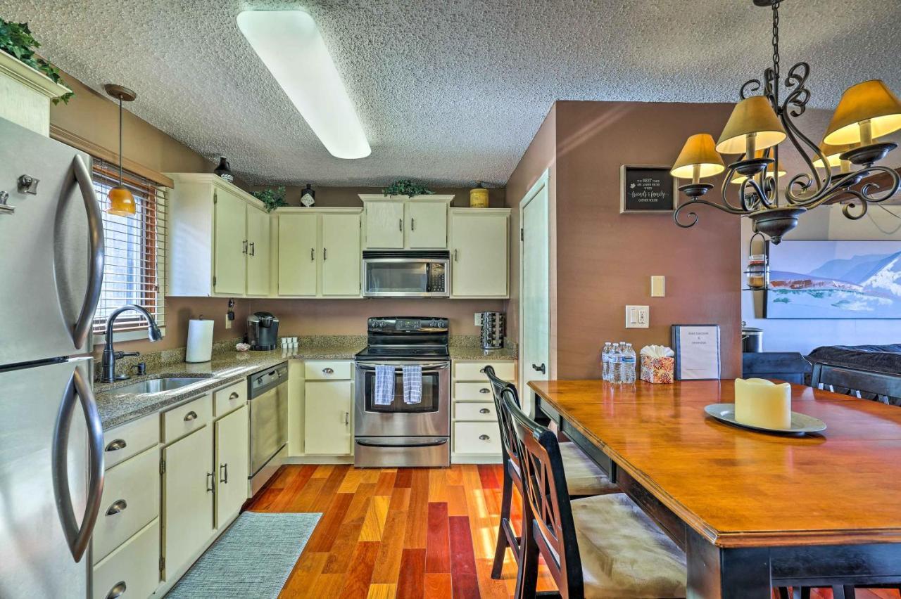 Cozy Retreat With Mountain Views! Tannersville